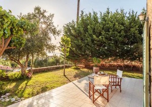 Lavender Garden Retreat - Secluded Seaside Getaway