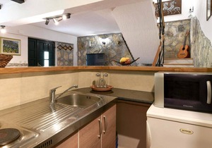 Lavish Holiday Home in Podstrana with Garden