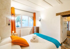 Le Cours Saint Pierre - Entre Château et Cathédrale