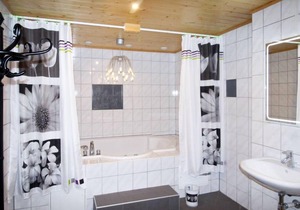 Les Cimes by Interhome