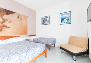 Lia Rooms 2