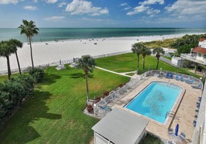 Lighthouse Pointe 402