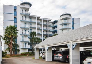 Lighthouse Pointe 402