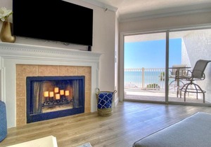 Lighthouse Pointe 502