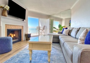 Lighthouse Pointe 502