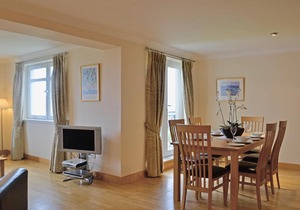 Links Apartment 8