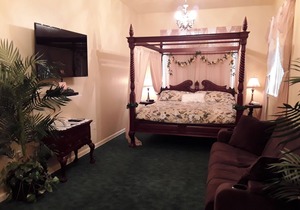 Lions Gate Manor B&B