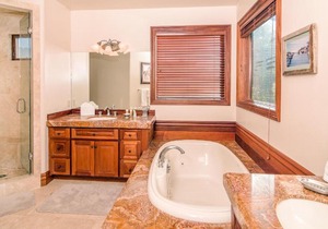 LODGE ON THE POINT by Exceptional Stays