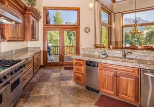 LODGE ON THE POINT by Exceptional Stays