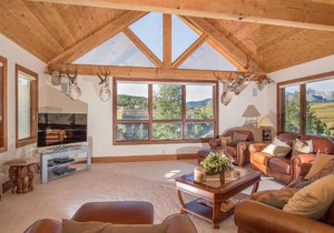 LODGE ON THE POINT by Exceptional Stays