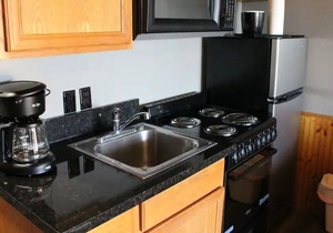 Lodge Suite Upstairs W/ Balcony - 207