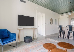 Lodgeur | Hip & stylish modern 1BR loft | Midtown