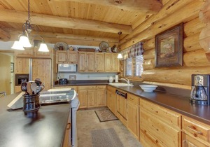 Log Cabin Riverfront Getaway