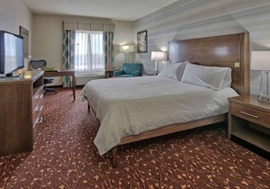 Look No Further! Indoor Pool & Free Parking, Close to Albuquerque Amtrak Station