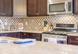 Lovely 4BR Shaw Family Home | Garage/ABODEbucks