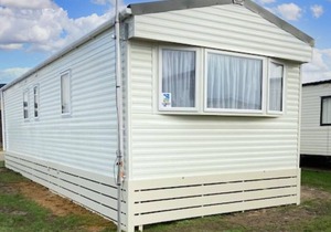 Lovely 6 berth caravan with WiFi at Seaview Holiday Park ref 47036CG