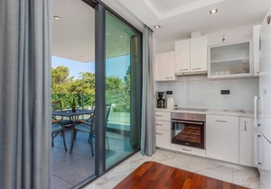 Lovely apartment in Malinska with WiFi