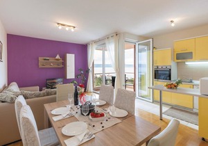 Lovely apartment in Podstrana