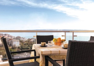 Lovely apartment in Podstrana