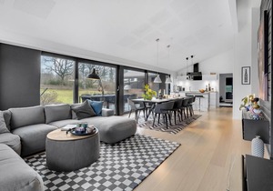 Lovely home in Ejstrupholm with WiFi