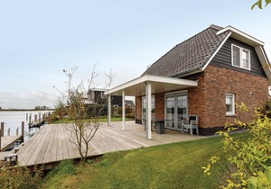 Lovely home in Giethoorn with WiFi