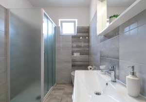 Lovely Home In Loborika With Wifi