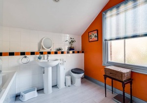 Lovely Terraced 2-Bed House (near Hinksey Park)