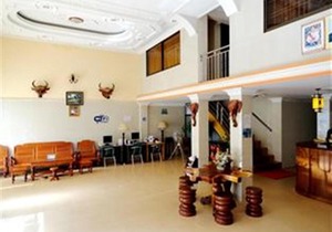 Lucky 2 Guesthouse