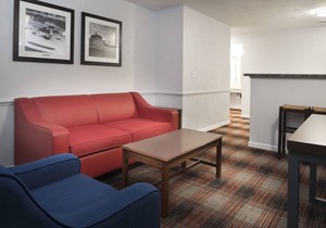 Luxbury Inn & Suites