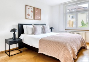 Luxe Wipkingen 3.5 Room w/ Storage & W/D, 2 mins to Market, by Blueground