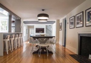 Luxurious 5 bedroom home with hot tub and pool in prime location