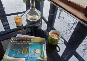 Luxurious apartment by the falls