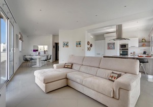 Luxury 2 Bedroom Penthouse in St Julians