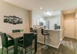 Luxury 2BR Suite in the Heart of North Atlanta