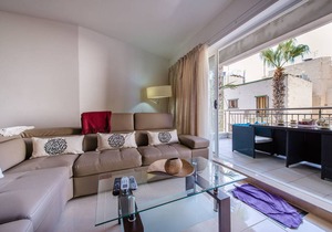 Luxury Apartment Close to the Sea