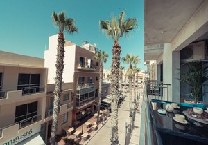 Luxury Apartment Close to the Sea