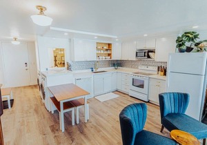 Luxury Beachfront Condo w/AC