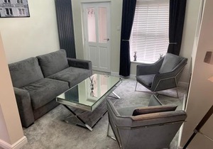 Luxury House, central Stamford with parking