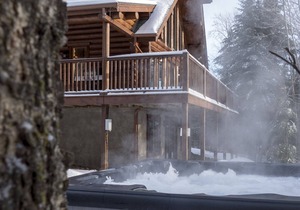 Luxury lake loghome Mont Tremblant