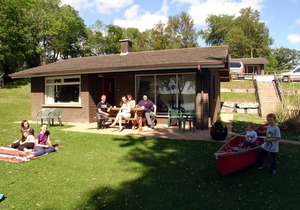 Luxury lakeside Self Catering Cottages
