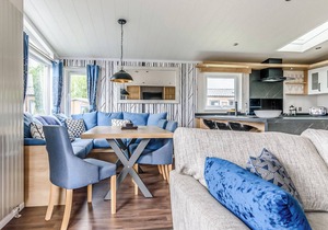 Luxury Lodge Hot Tub