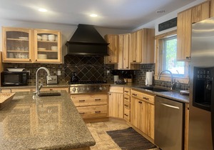 Luxury Log Cabin Home In Private Mountain Setting Just Minutes To Ski & Town