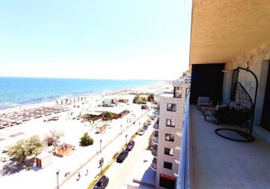 Luxury Promenada Apartment - Frontal Beachfront Mamaia Nord