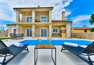 Luxury Stone Villa BANOVI in Vinjerac