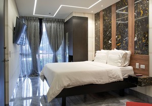 Luxury Suite with jacuzzi and balcony