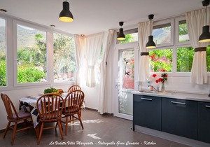 Luxury Villa Sleeps 8 + 4 Bed Air Contioning / 6 Bathroom Countryside