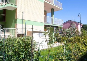 M027 - Marcelli, three-room apartment with terrace 150 meters from the sea