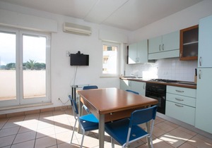 M070 - Marcelli, new three-room apartment 50 meters from the sea