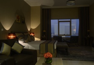 Magnum Hotel & Suites West Bay