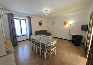 Maison 2 chambres avec jardin et équipements modernes près de Domme et Sarlat - FR-1-616-62